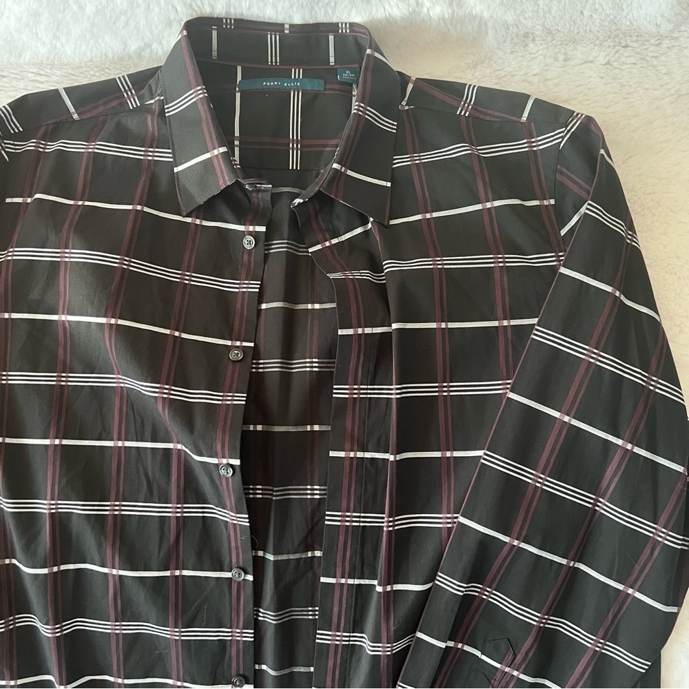 Perry Ellis Black and Purple Oxford
